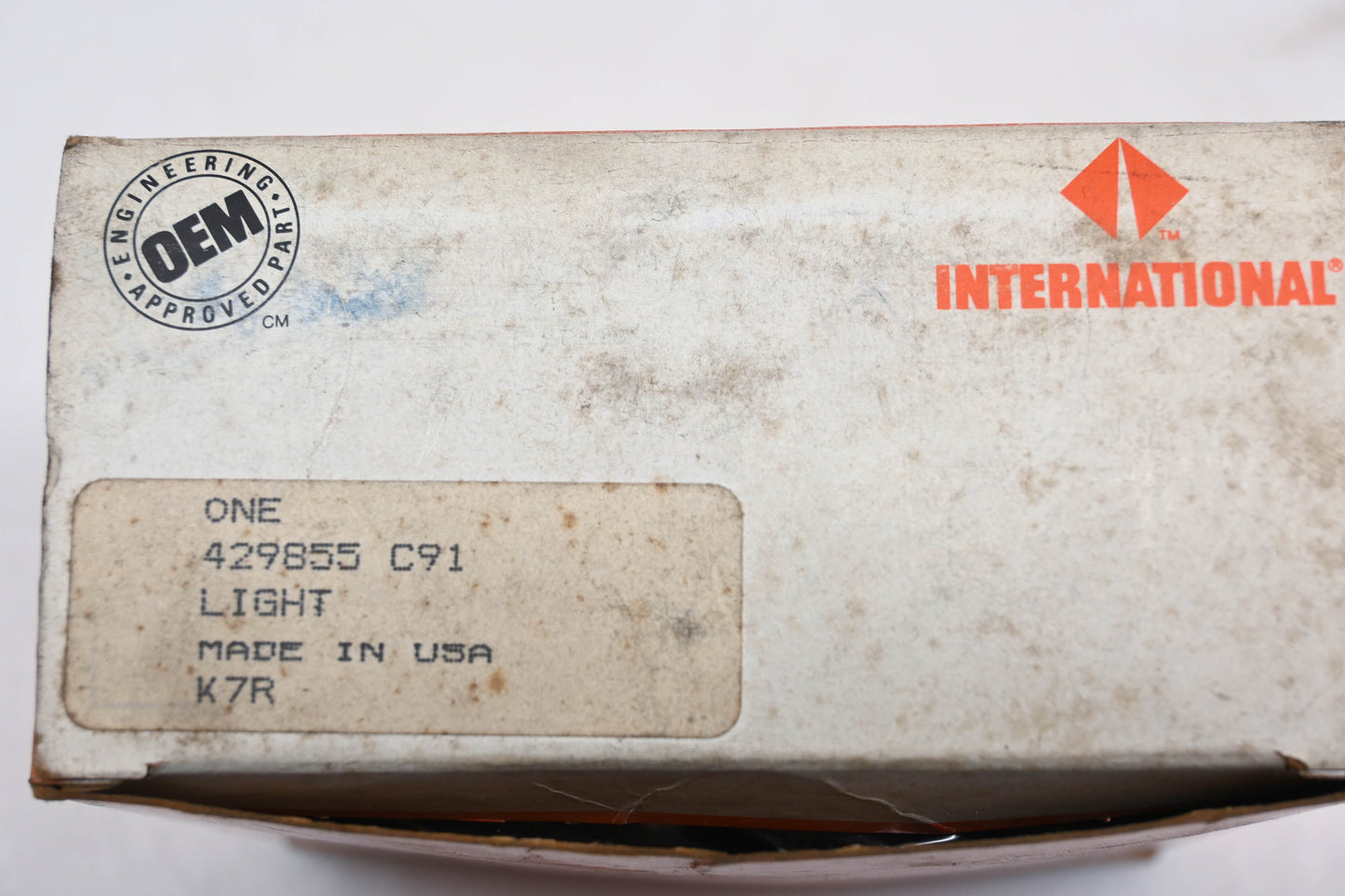 International 429855, 429855C91 Red/Amber Lens 4.25" Lamp Assembly NOS