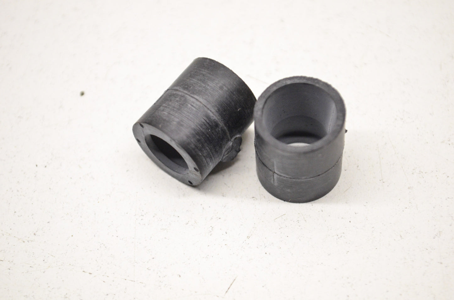 New OEM Quicksilver Mercury Rubber Seal QTY 2 NOS