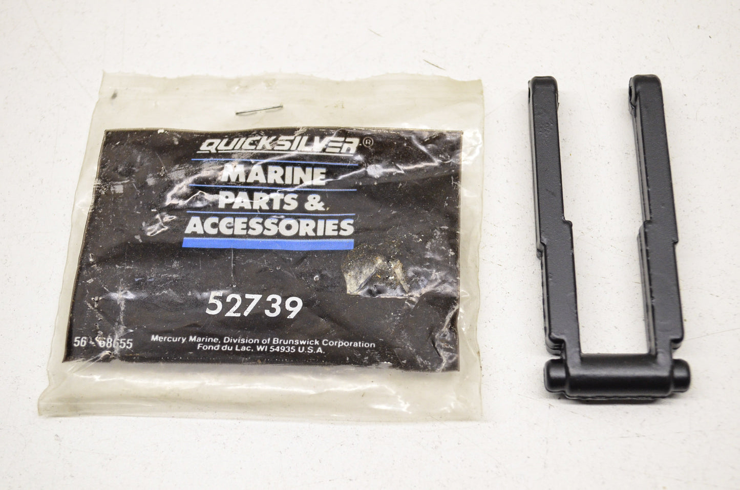 New OEM Quicksilver Mercury Hinge Cowl Latch NOS
