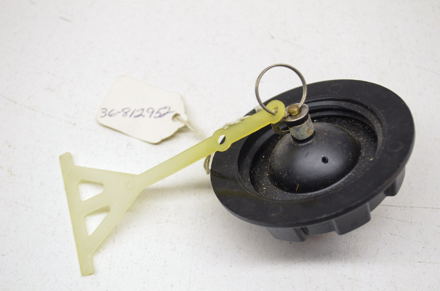 New OEM Quicksilver Mercury Gas Tank Cap NOS
