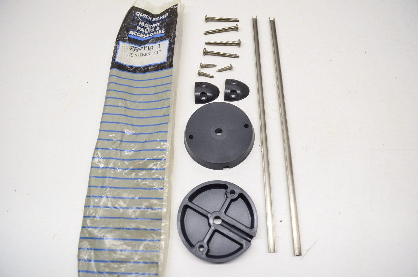 Quicksilver Retainer Kit NOS