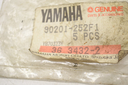 OEM Yamaha 90201-252F1-00 Plate Washer NOS