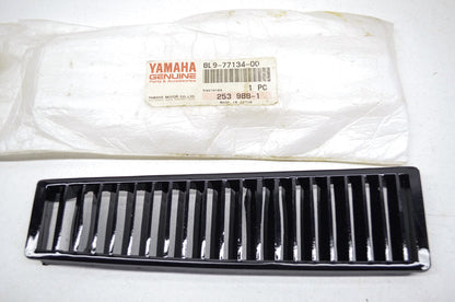 New OEM Yamaha Louver 4 SR540 SS440 SRV XLV NOS