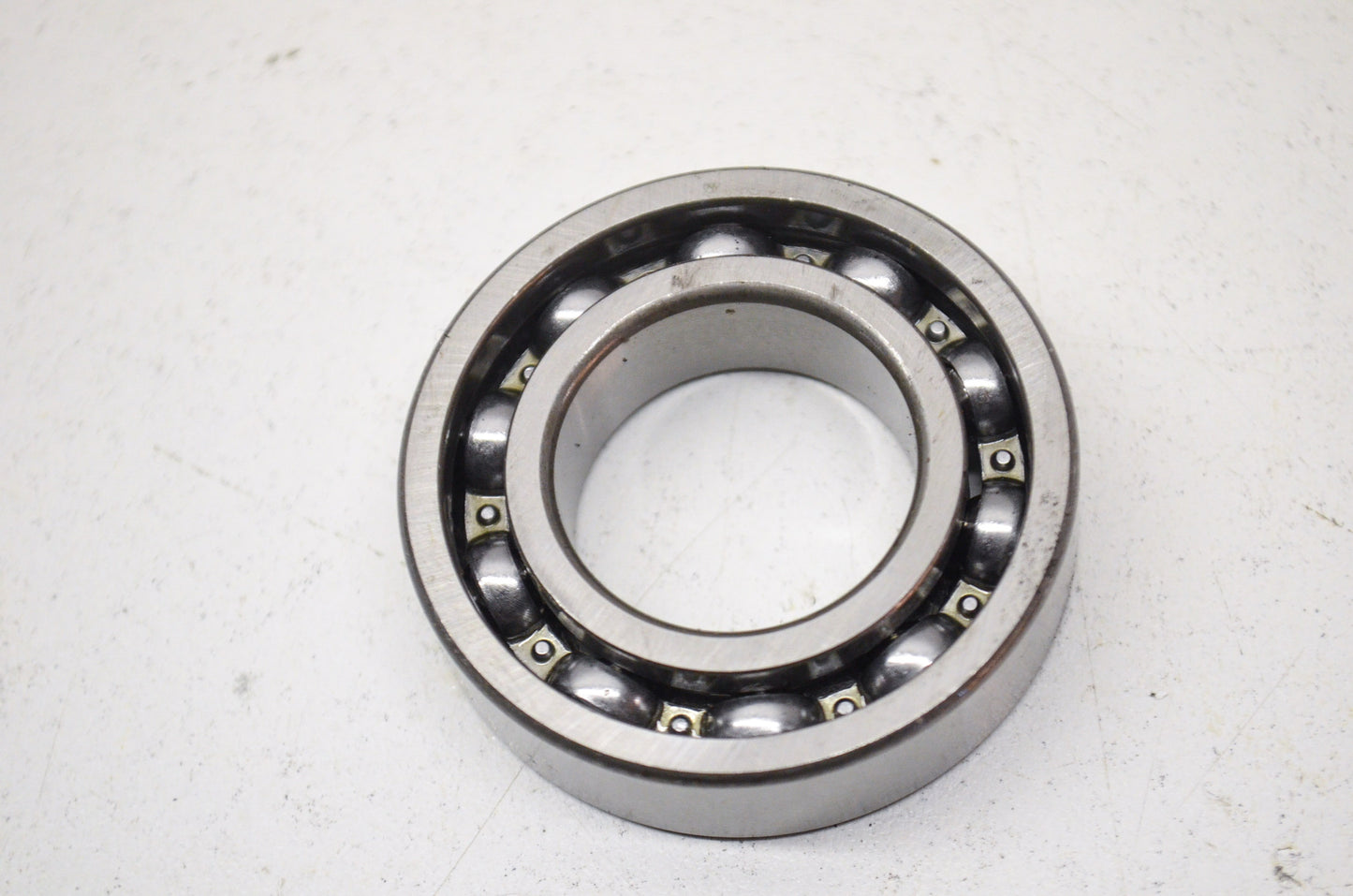 New Deep Groove Ball Bearing 25x47x12 NOS