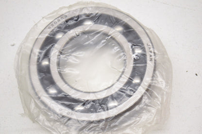 New SKF Single Row Deep Groove Ball Bearing NOS
