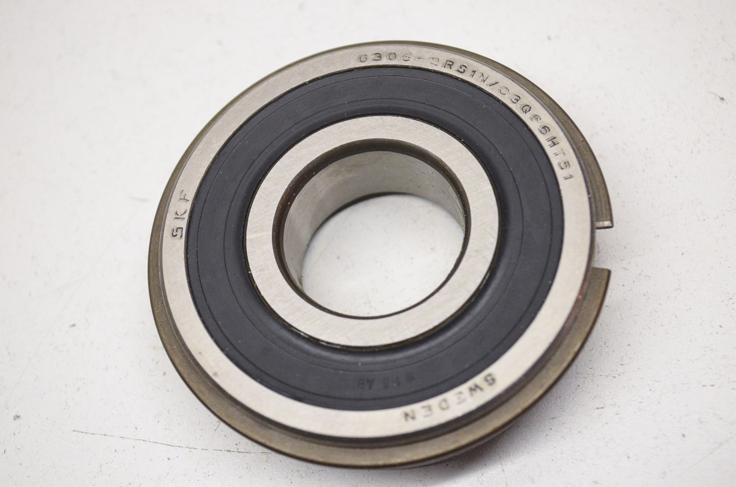 New SKF Deep Groove Ball Bearing NOS