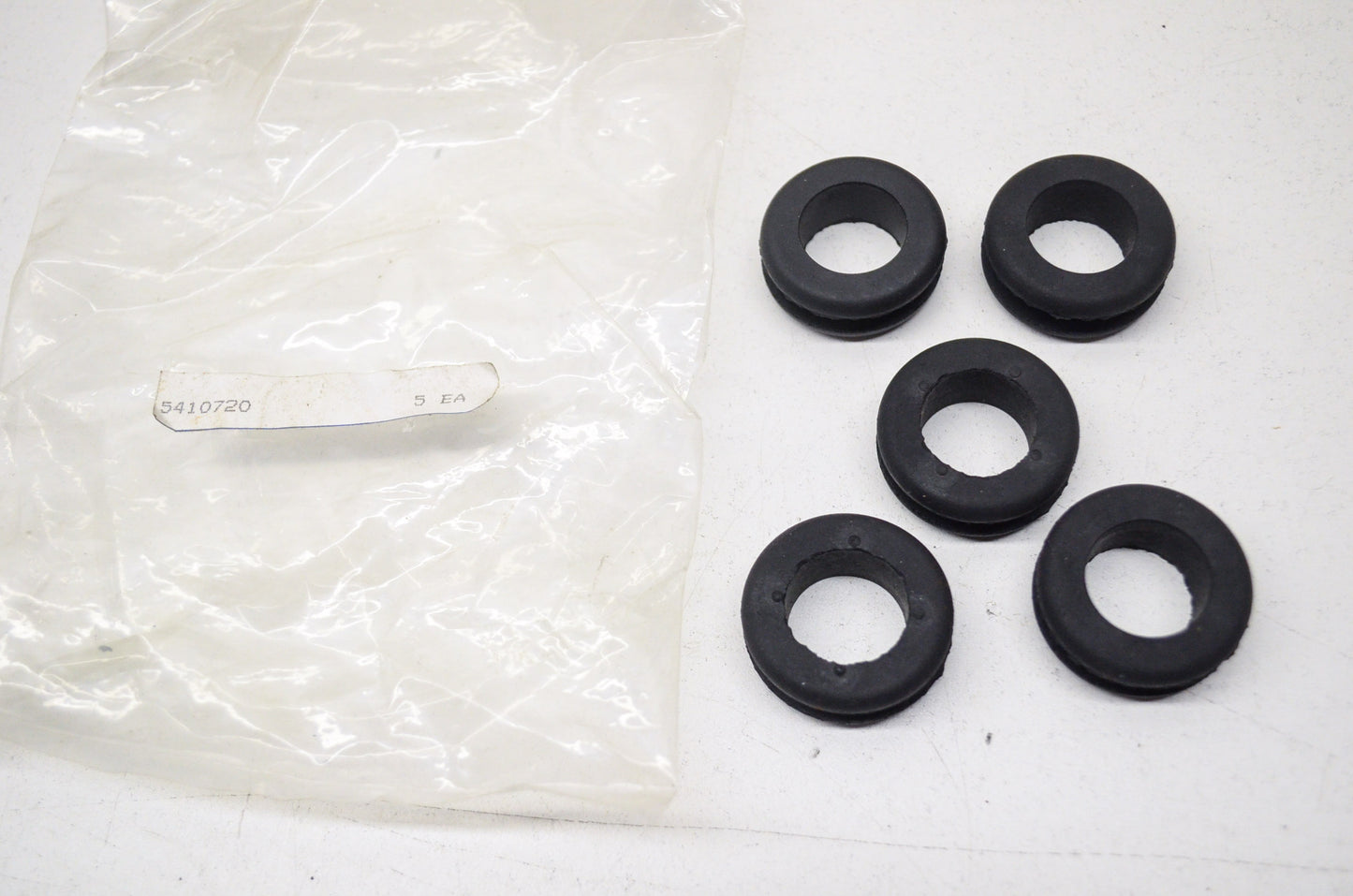 OEM Polaris 5410720 Grommet Qty 5 NOS