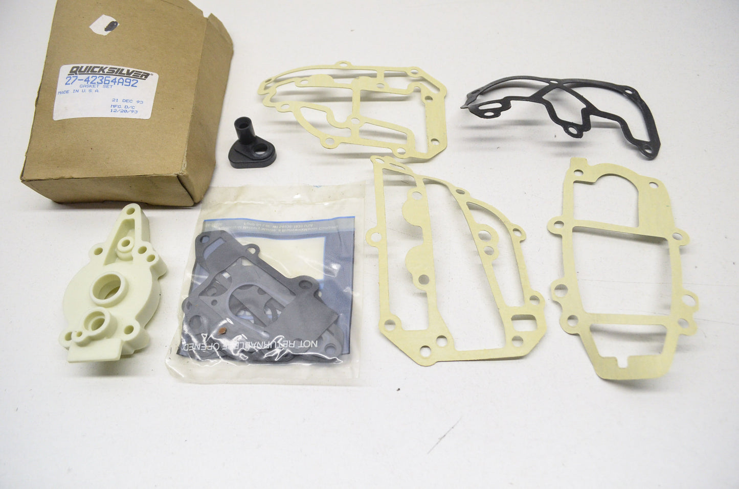 New OEM Quicksilver Mercury Gasket Set Missing Pieces NOS
