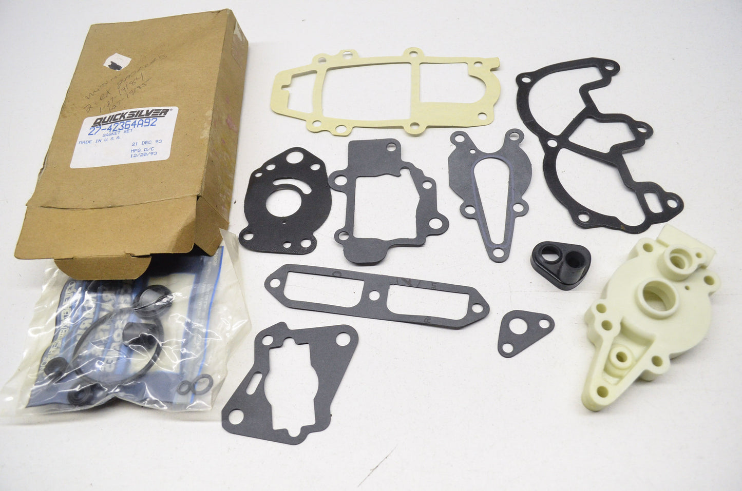 New OEM Quicksilver Mercury Gasket Set Missing Pieces NOS