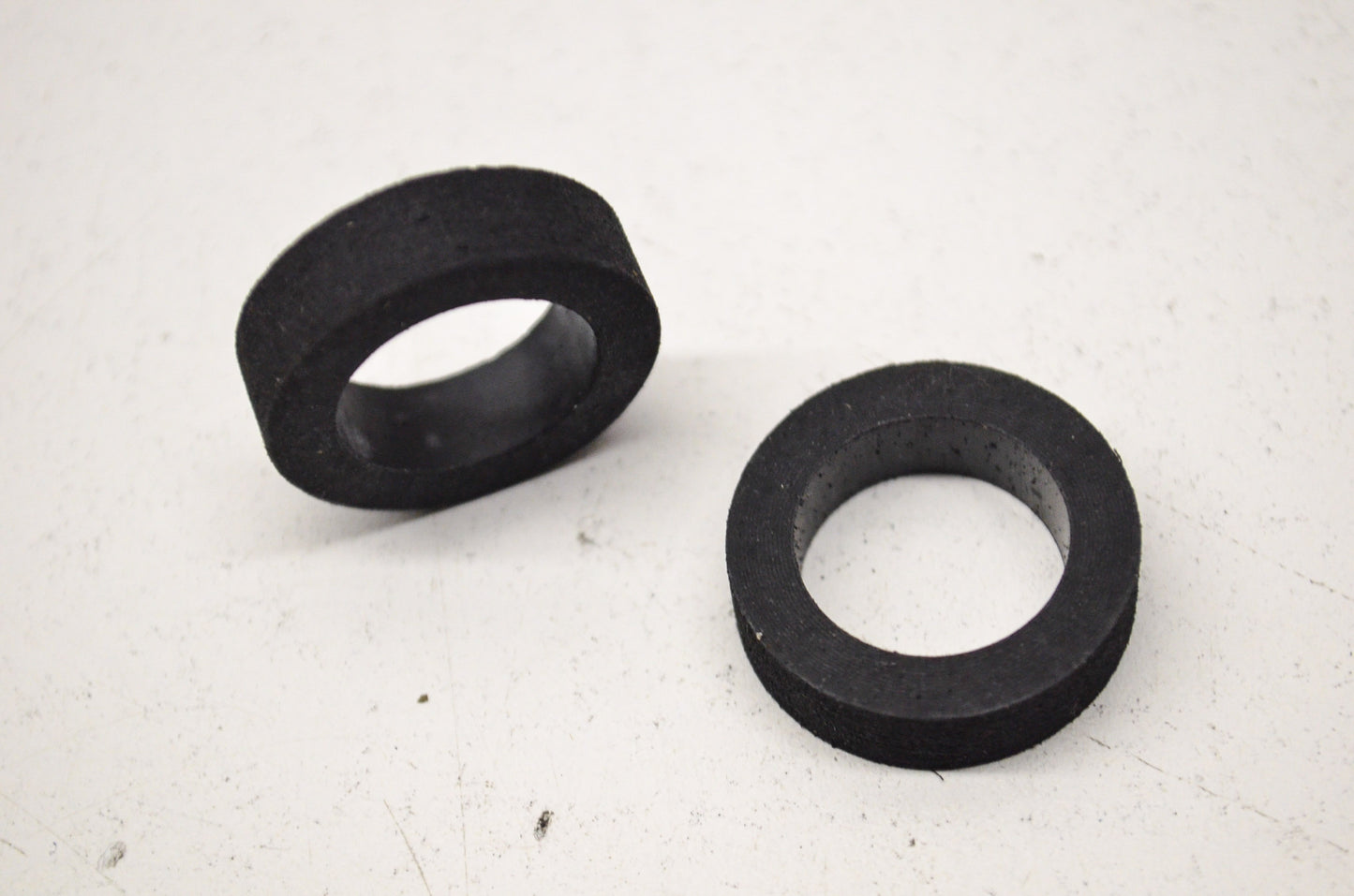 New OEM Quicksilver Mercury Water Pump Rubber O Rings QTY 2 NOS