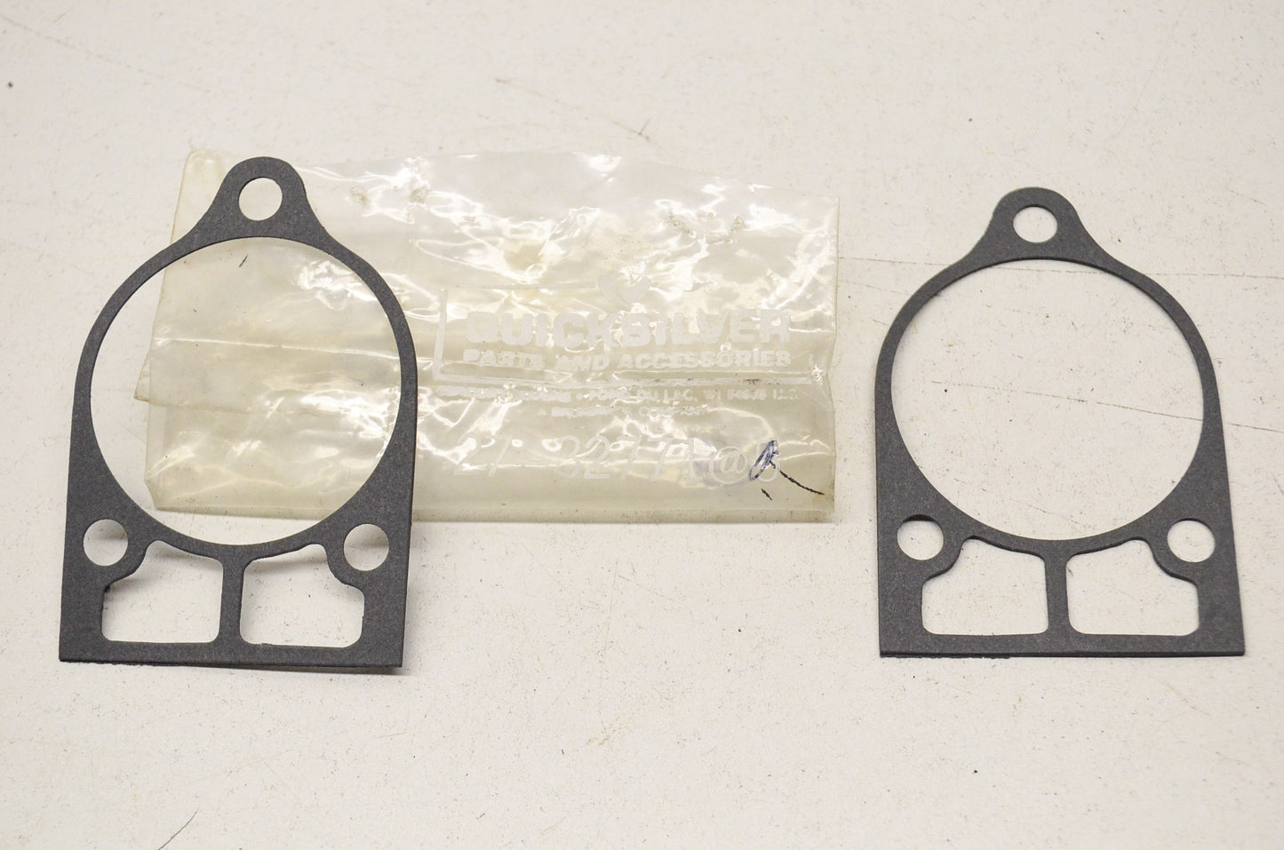 New OEM Quicksilver Mercury Water Pump Gaskets QTY 2 NOS