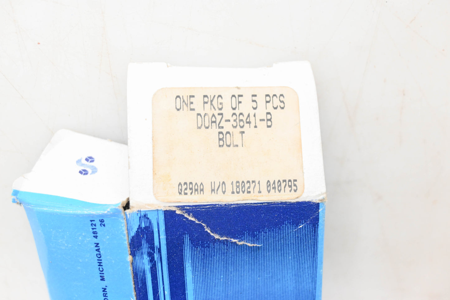 New OEM Ford DOAZ-3641-B Bolt NOS
