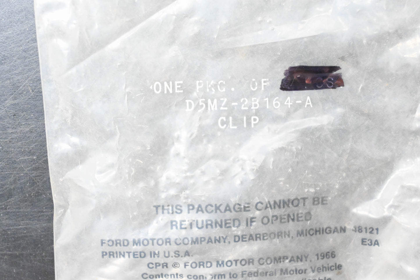 New OEM Ford D5MZ-2B164-A Rear Disc Brake Anti Rattle Clips Qty 3 NOS