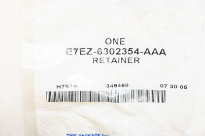 New OEM Ford E7EZ-6302354-AAA Trim Panel Retainer NOS