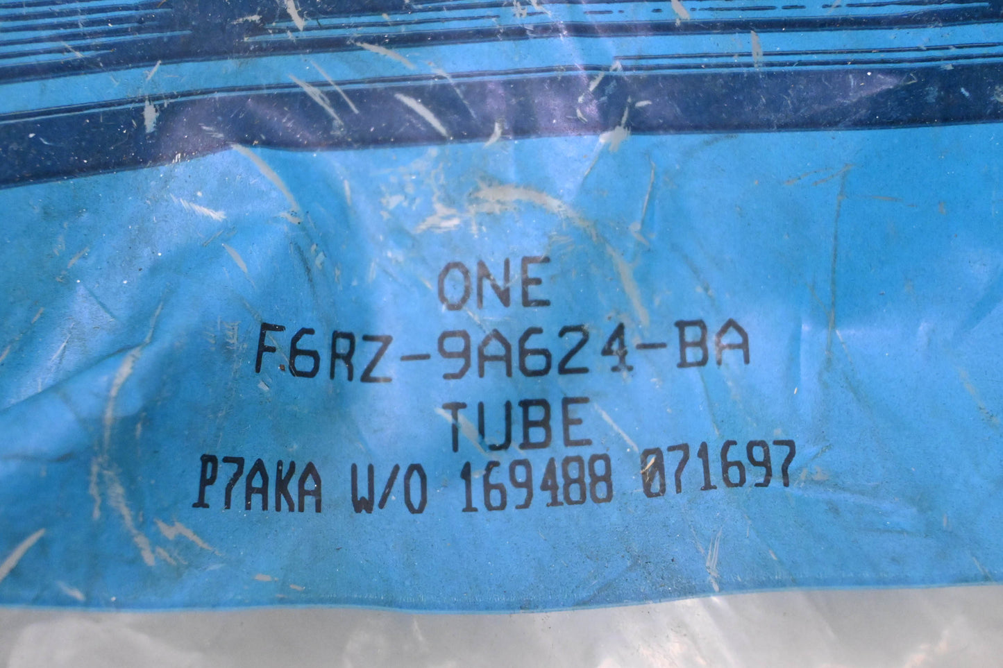 New OEM Ford F6RZ-9A624-BA Air Cleaner Intake Tube NOS