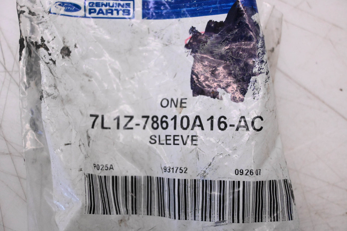 New OEM Ford 7L1Z-78610A16-AC Headrest Sleeve Guide NOS