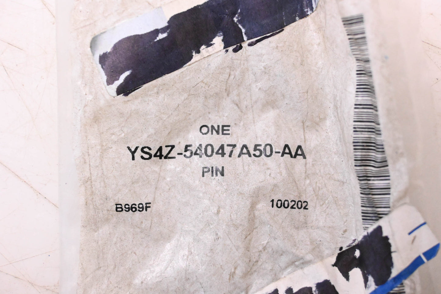 New OEM Ford YS4Z-54047A50-AA Hinge Pin NOS