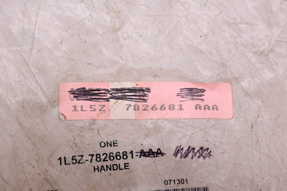 New OEM Ford 1L5Z-7826681-AAA Handle NOS