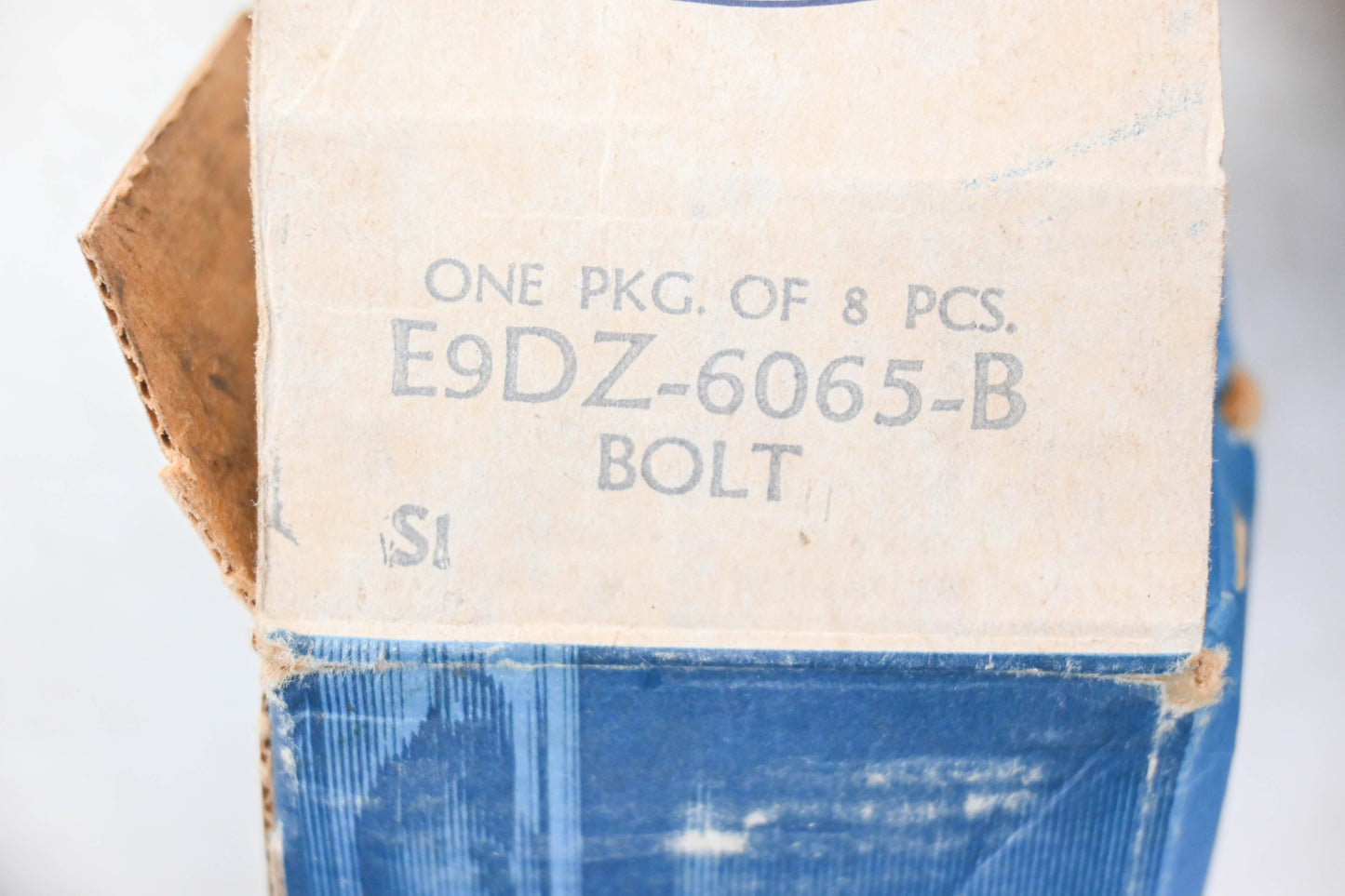 New OEM Ford E9DZ-6065-B Cylinder Head Bolts Qty 8 NOS