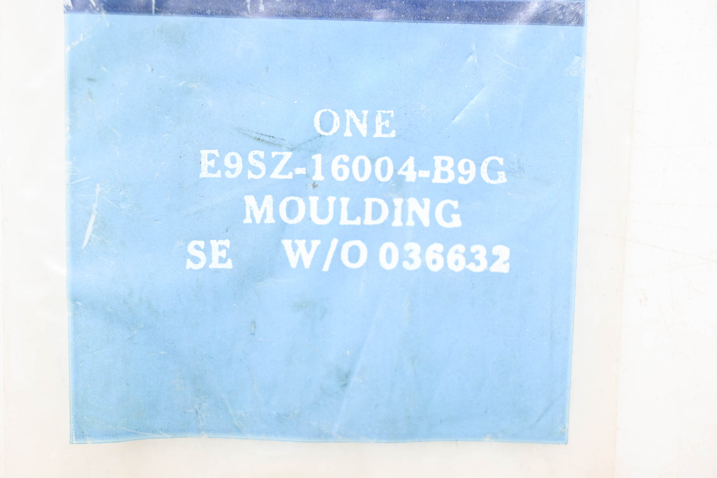 New OEM Ford E9SZ-16004-B9G Body Side Moulding NOS