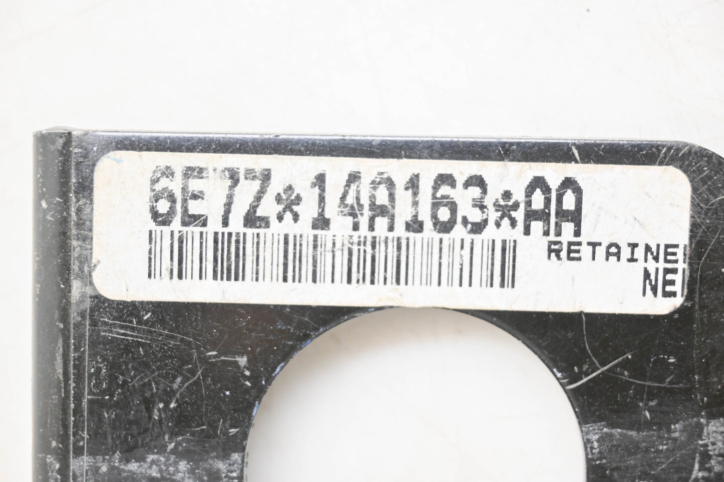 New OEM Ford 6E7Z-14A163-AA Retainer NOS