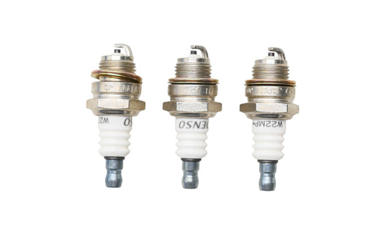 Denso W22MP-U, 3027 Spark Plugs Qty 3 NOS