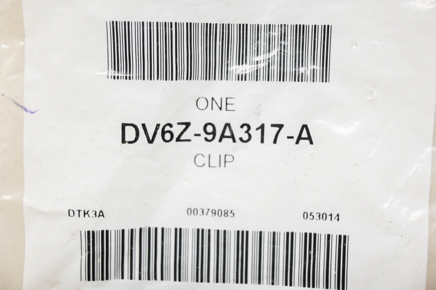 New OEM Ford DV6Z-9A317-A Vapor Line Isolator Clip NOS