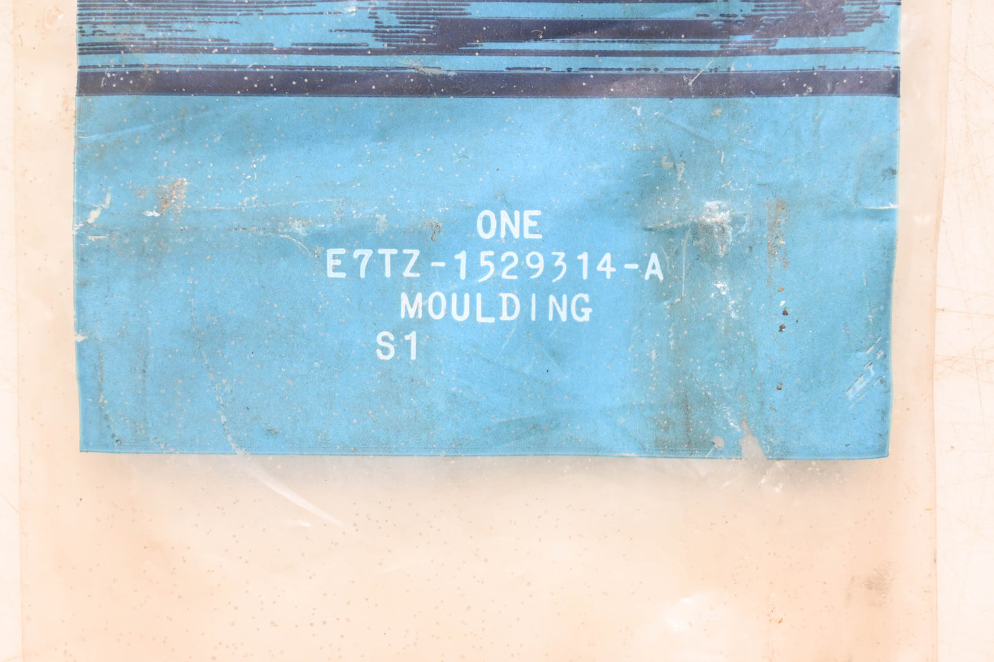 New OEM Ford E7TZ-1529314-A Body Rear Corner Panel Moulding NOS