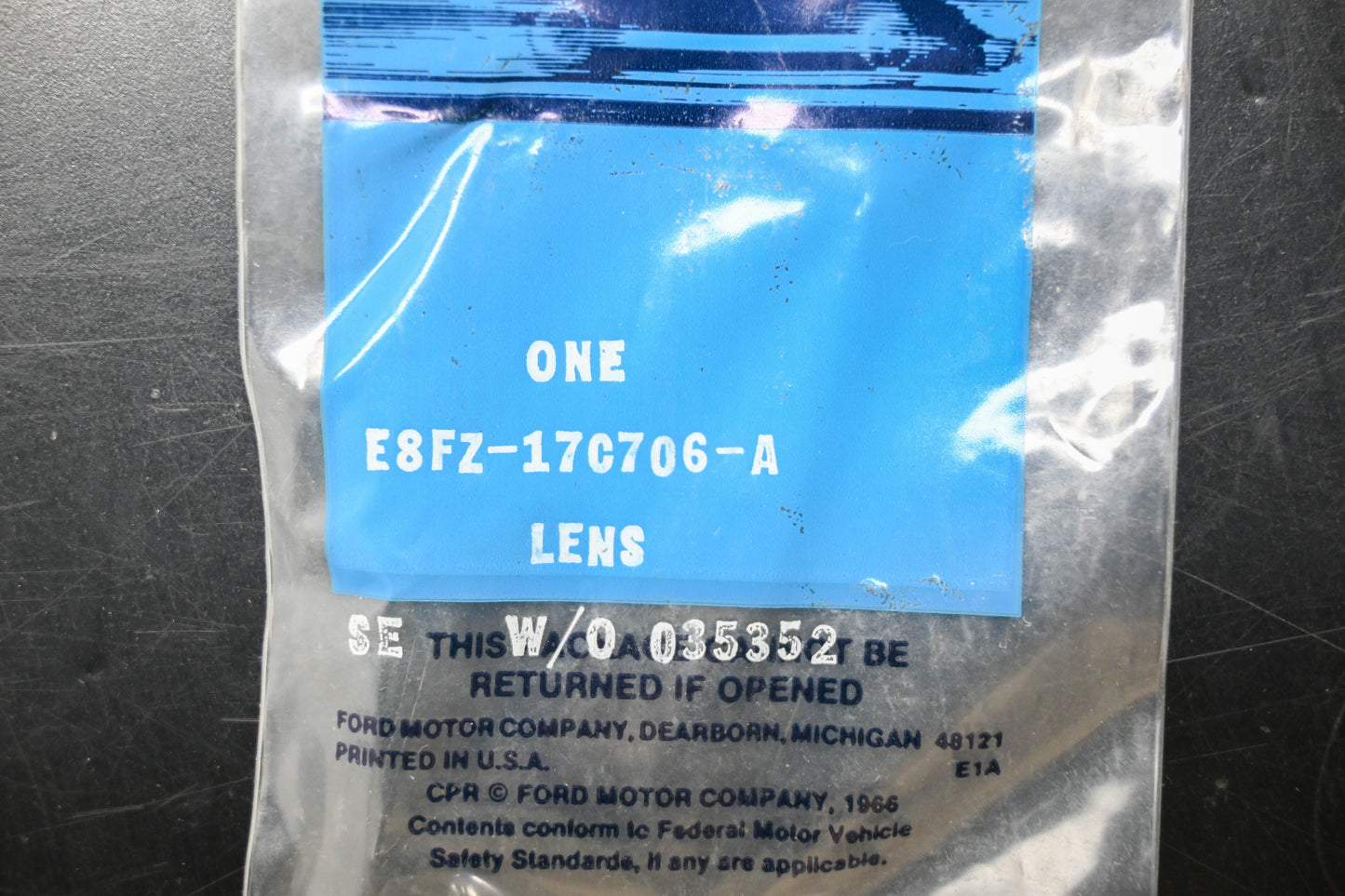 New OEM Ford E8FZ-17C706-A Vanity Mirror Light Lens NOS