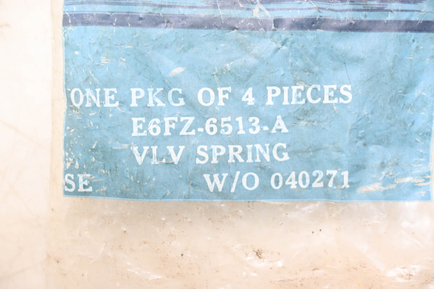 New OEM Ford E6FZ-6513-A Engine Intake Valve Spring NOS