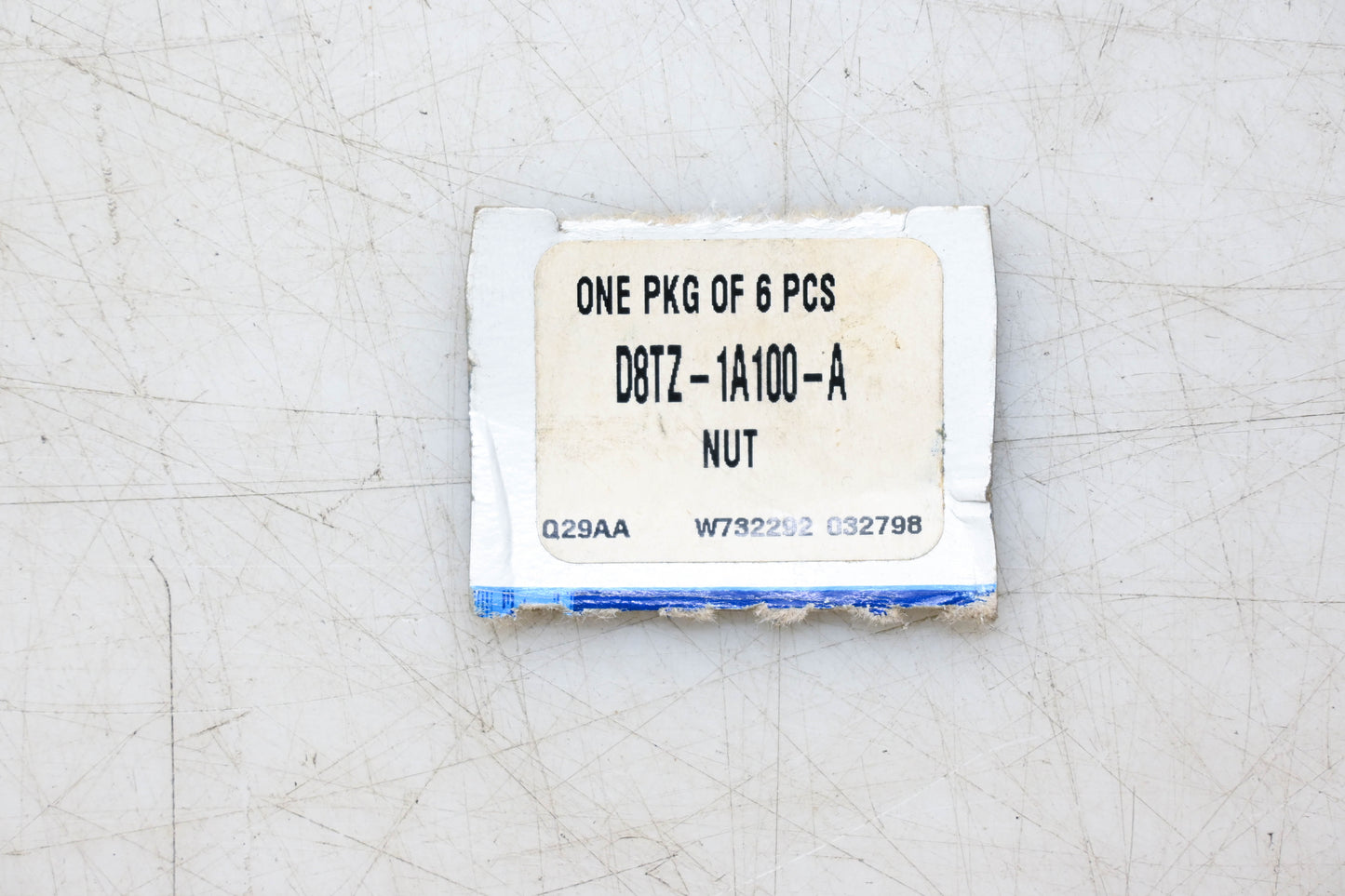 New OEM Ford D8TZ-1A100-A Wheel Anchor Ornament Nut NOS