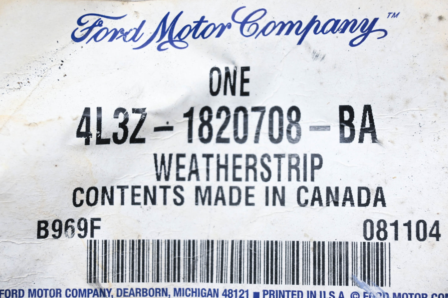 New OEM Ford 4L3Z-1820708-BA Weatherstrip Assembly NOS