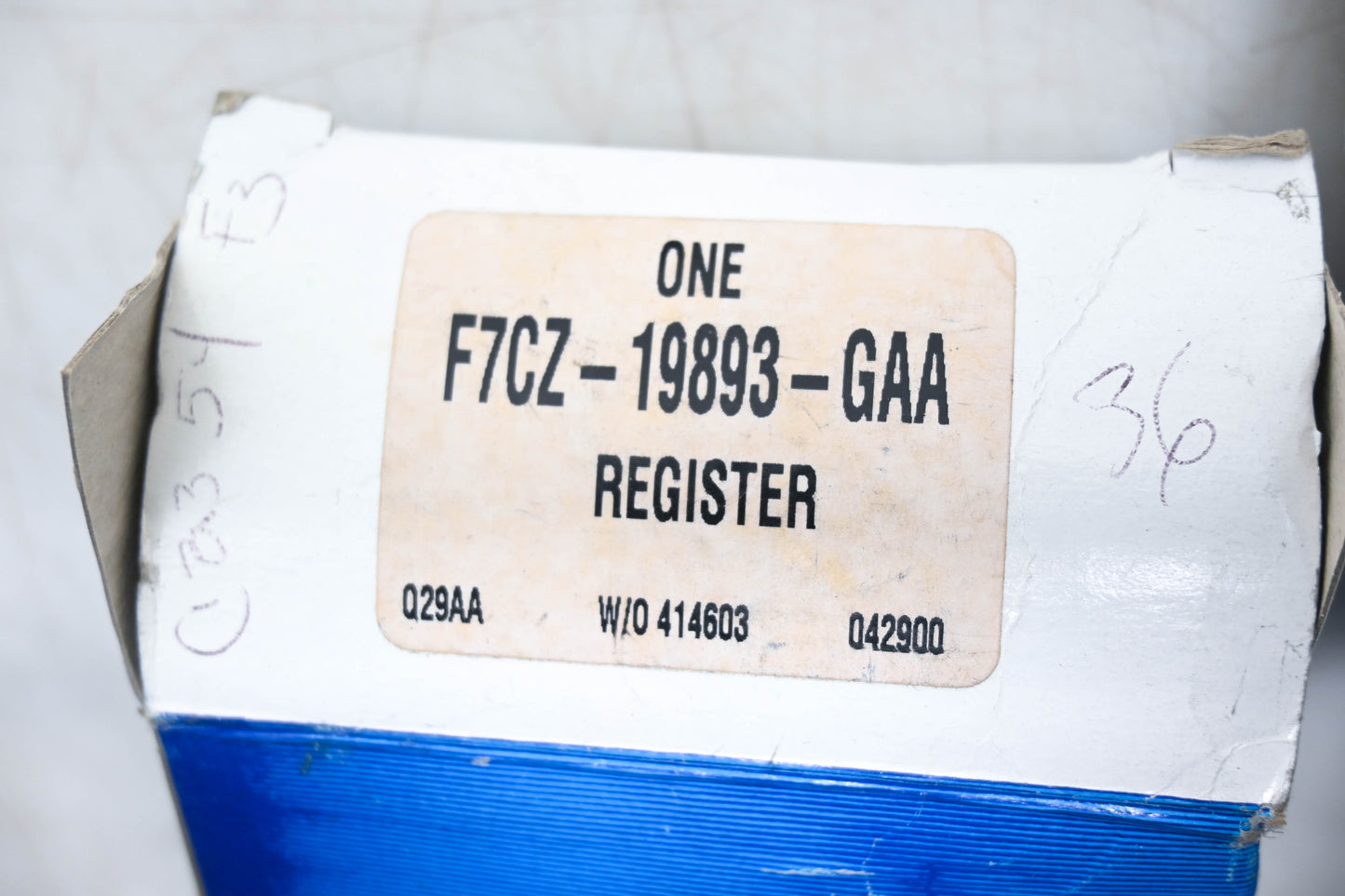 New OEM Ford F7CZ-19893-GAA Louvre Air Vent Assembly NOS