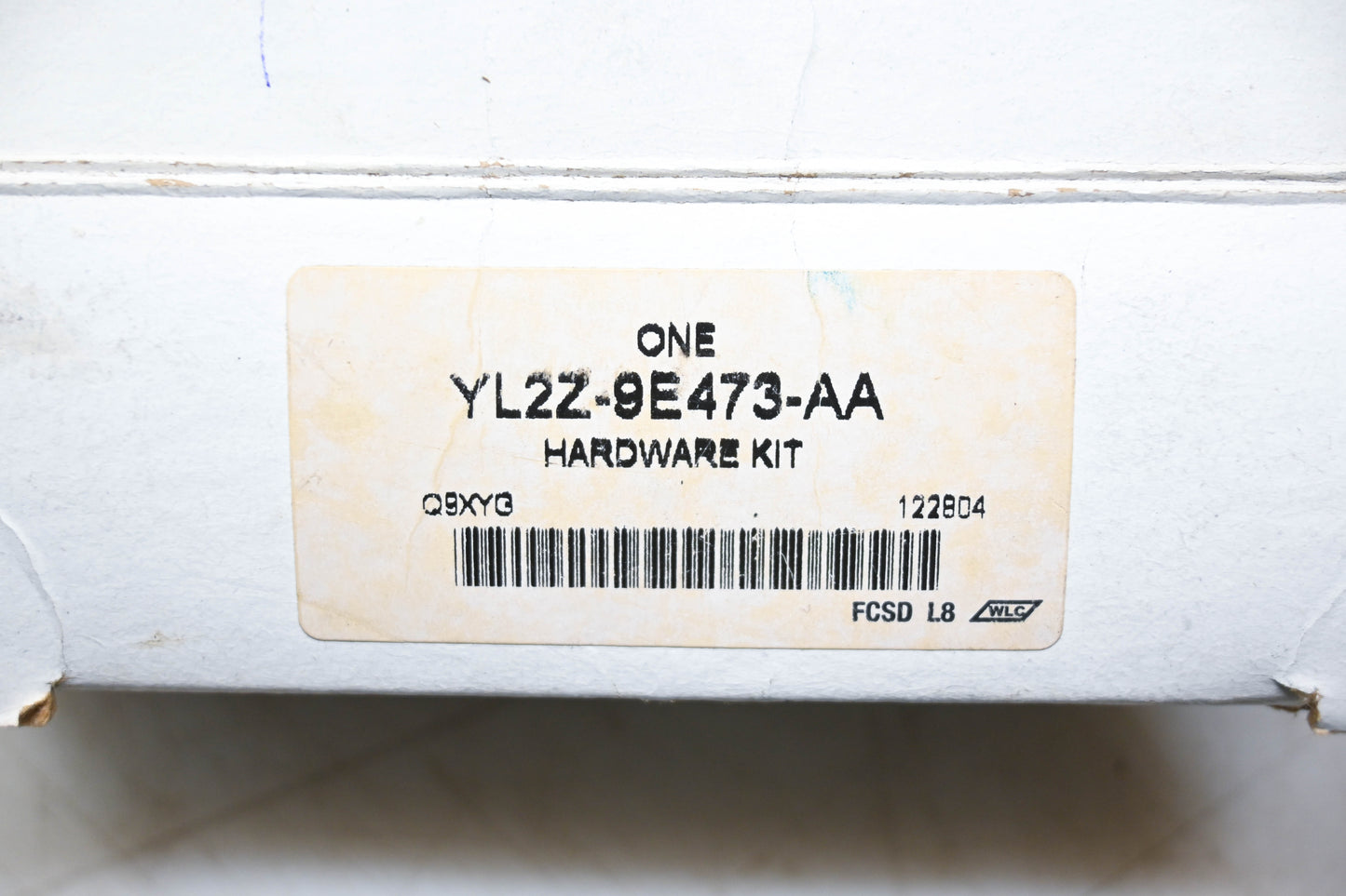 New OEM Ford YL2Z-9E473-AA Manifold Hardware Kit NOS