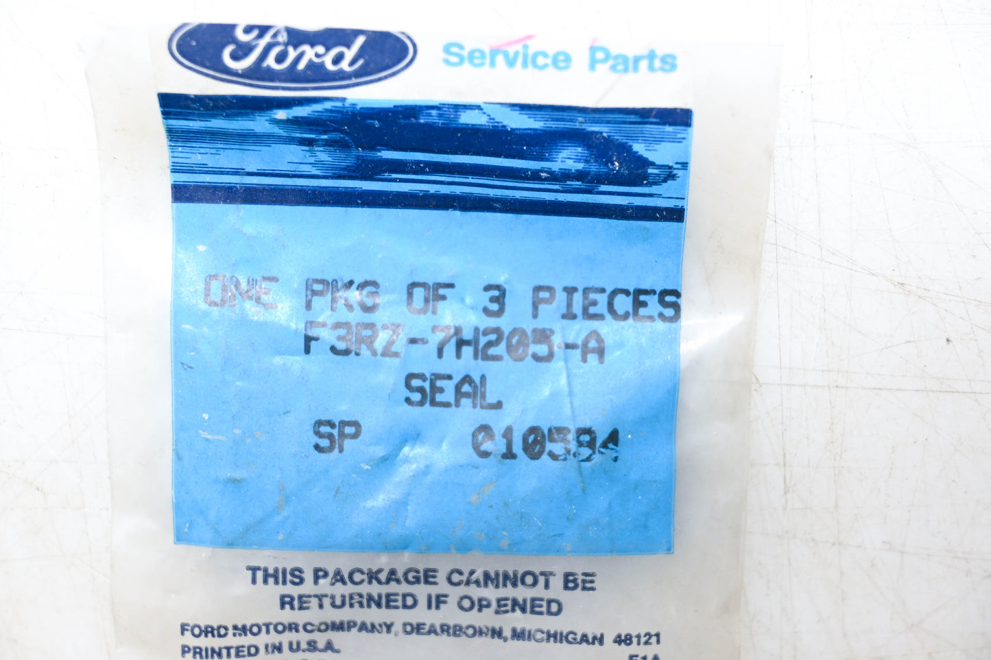 New OEM Ford F3RZ-7H205-A Seal NOS