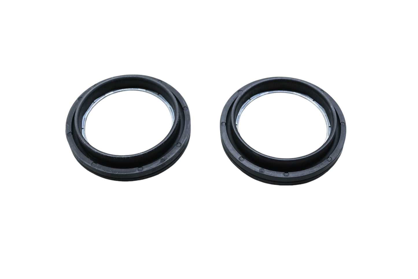 New OEM Ford F81Z-1175-HA Front Hub Seals Qty 2 NOS