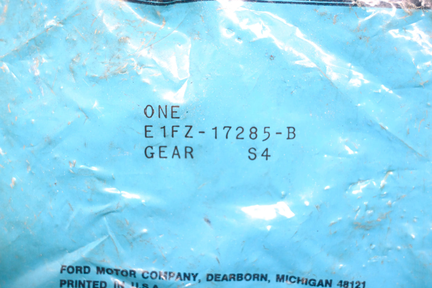 New OEM Ford E1FZ-17285-B Speedometer Gear NOS