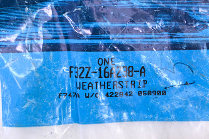 New OEM Ford F32Z-16A238-A Hood Sealing Strip NOS