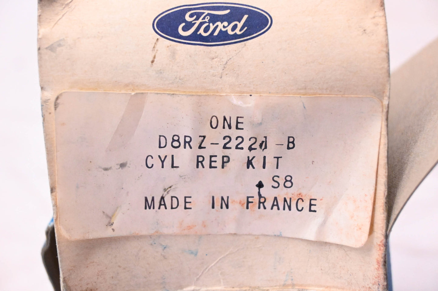 New OEM Ford D8RZ-2221-B Cylinder Repair Kit NOS