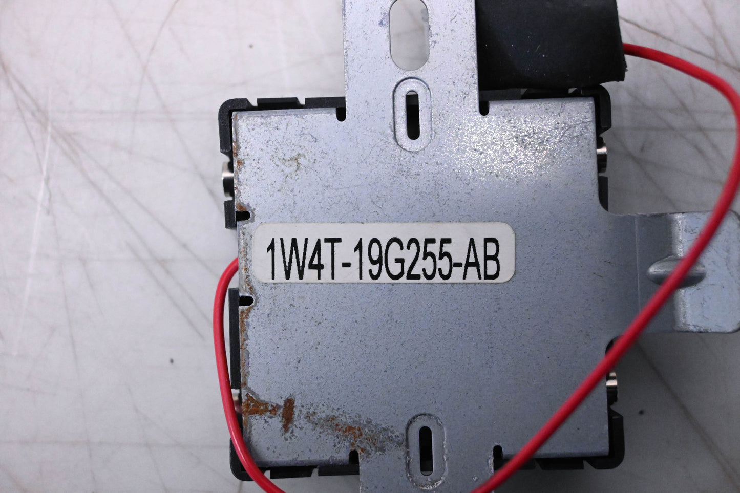 New OEM Ford 1W4T-19G255-AB Antenna Assembly NOS