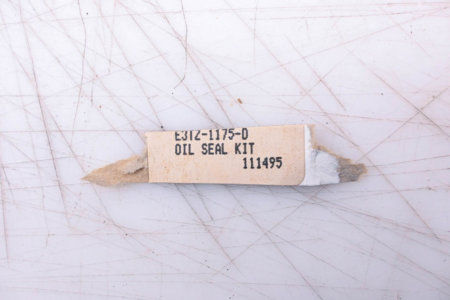 New OEM Ford E3TZ-1175-D Front Spindle Seal Kit NOS