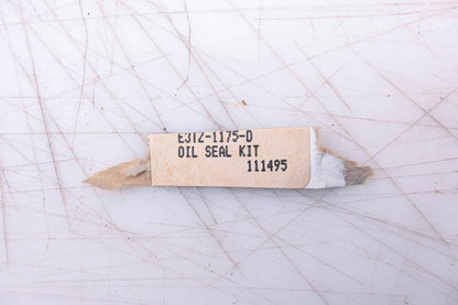 New OEM Ford E3TZ-1175-D Front Spindle Seal Kit NOS