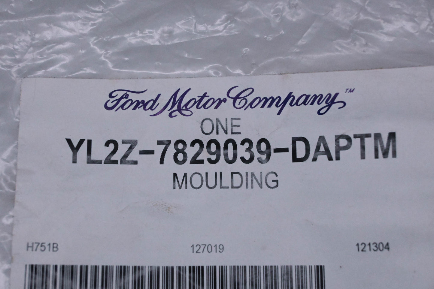 New OEM Ford YL2Z-7829039-DAPTM Interior Trim Panel Moulding Kit NOS