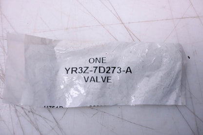 New OEM Ford YR3Z-7D273-A Oil Tube Connector Valve NOS