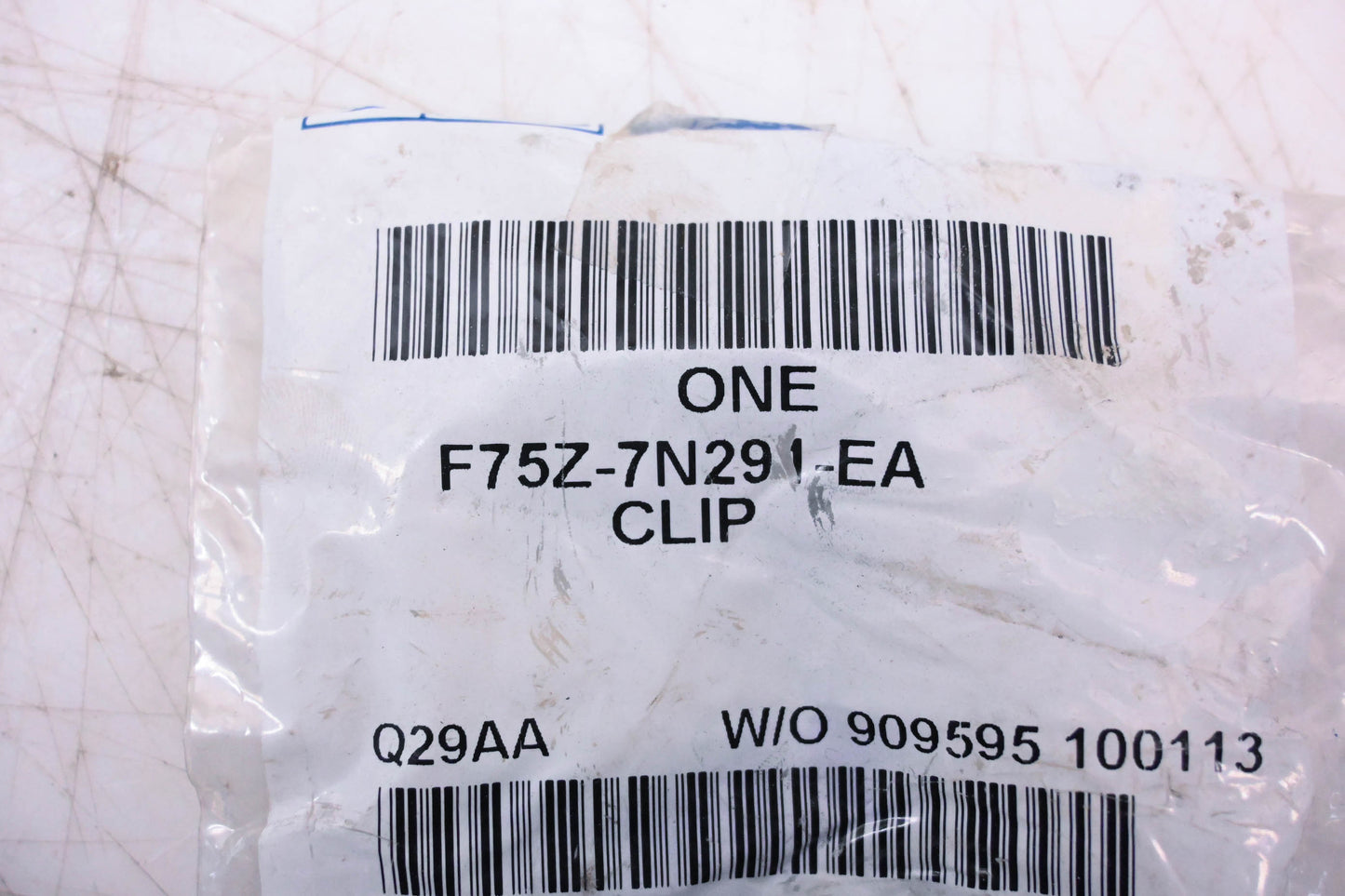 New OEM Ford F75Z-7N291-EA Clip NOS