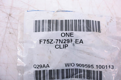 New OEM Ford F75Z-7N291-EA Clip NOS
