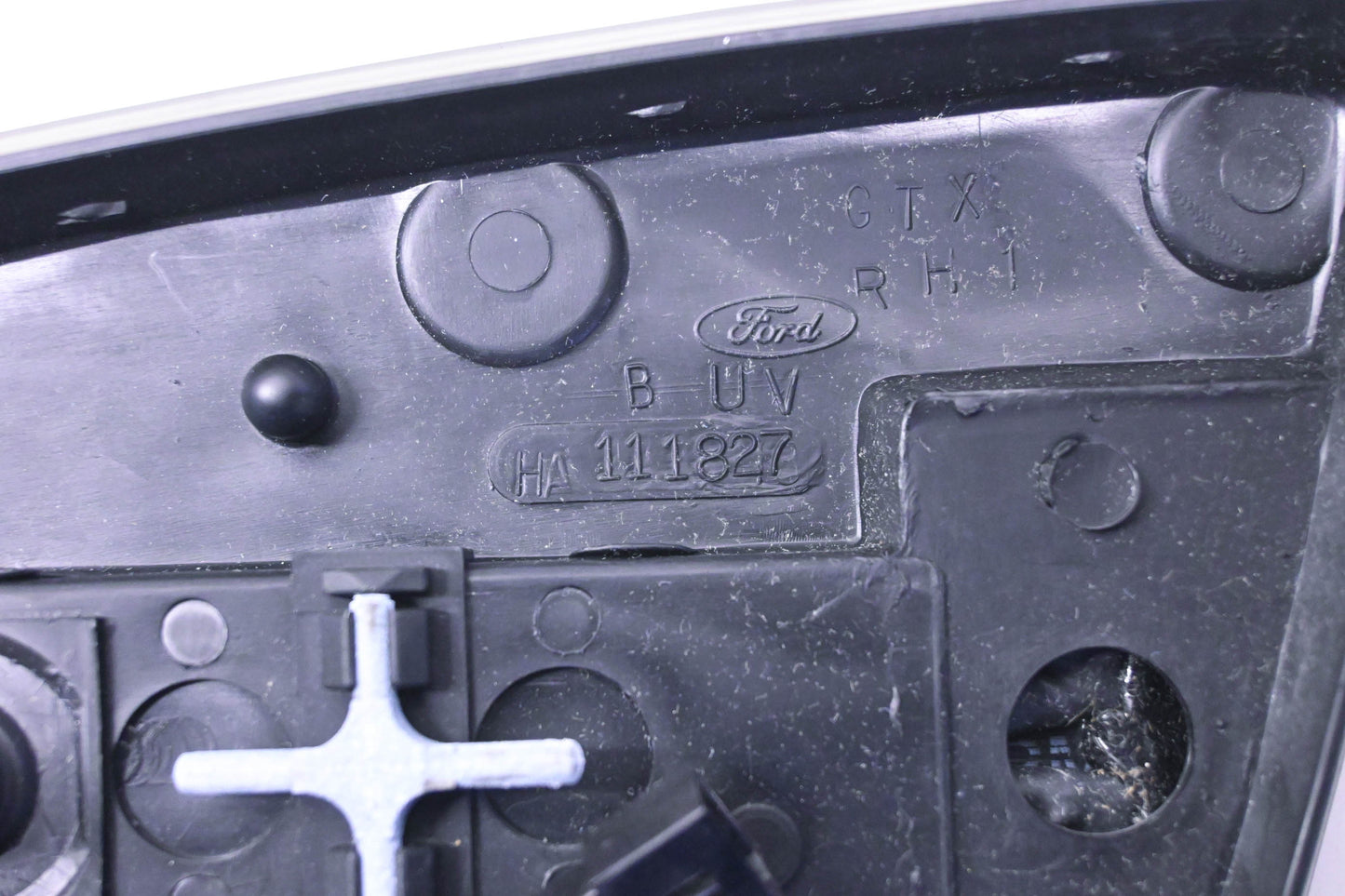 New OEM Ford 11827, 111827 Right Side View Mirror Glass Assembly NOS