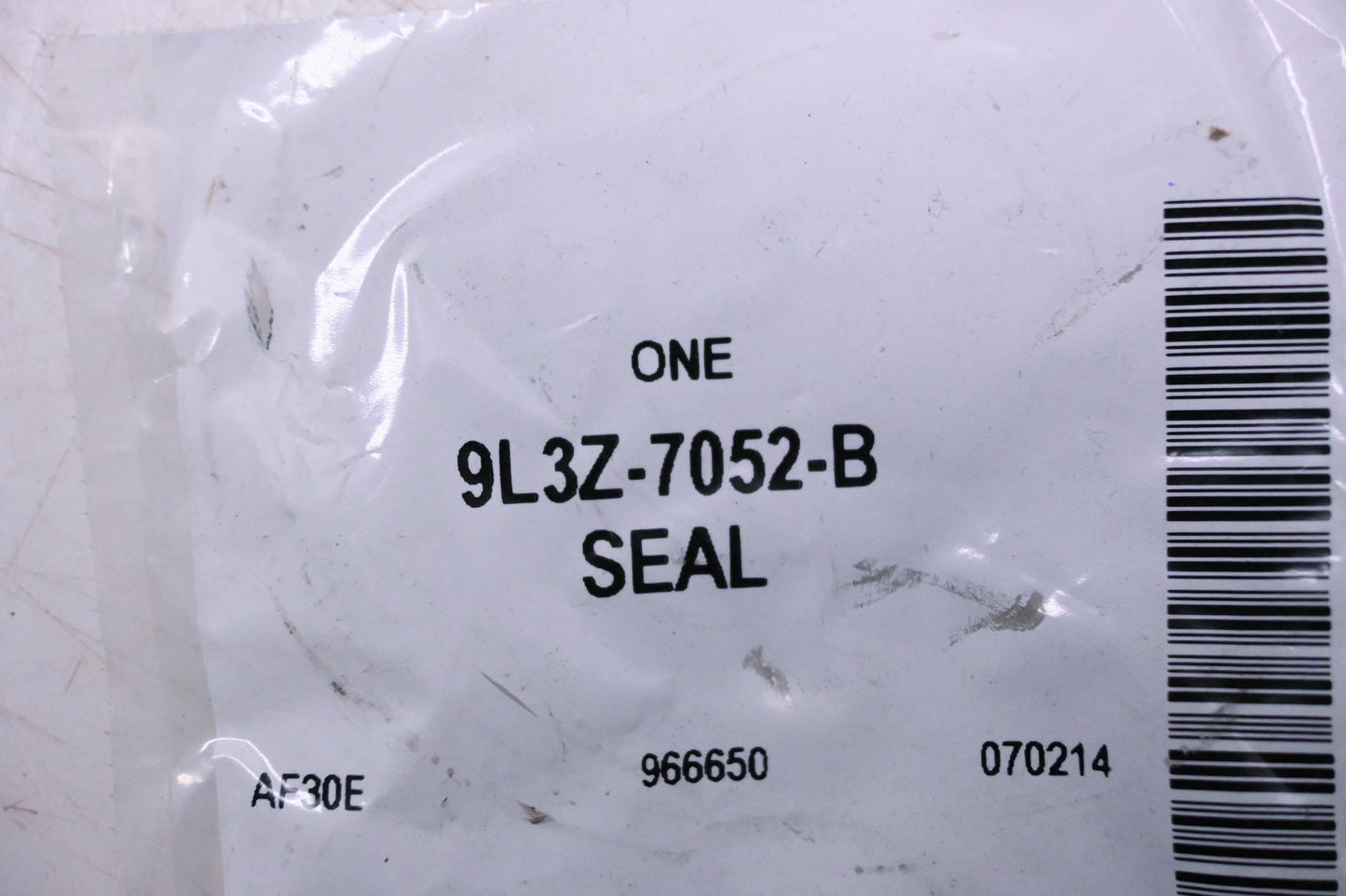 New OEM Ford 9L3Z-7052-B Extension Housing Seal NOS