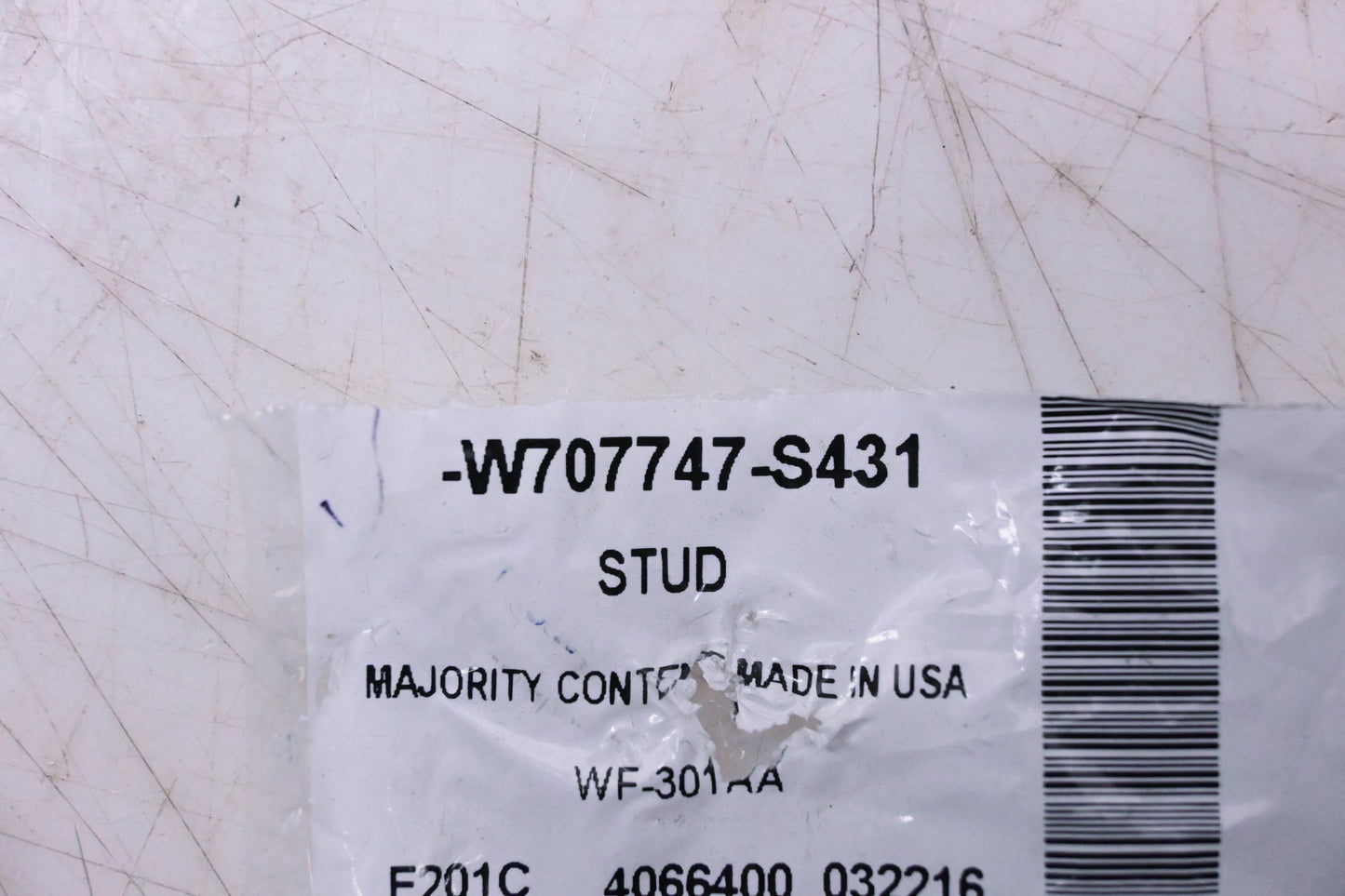 New OEM Ford W707747-S431 Exhaust Manifold Studs Qty 4 NOS