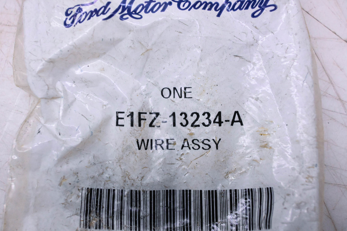 New OEM Ford E1FZ-13234-A Parking Light Bulb Socket Assembly NOS